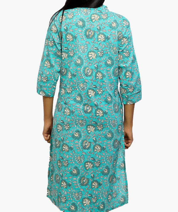 Women Blue Ethnic Motifs Printed Keyhole Neck Cotton Kurta with Pocket  (3/4 sleeve) - Image 3