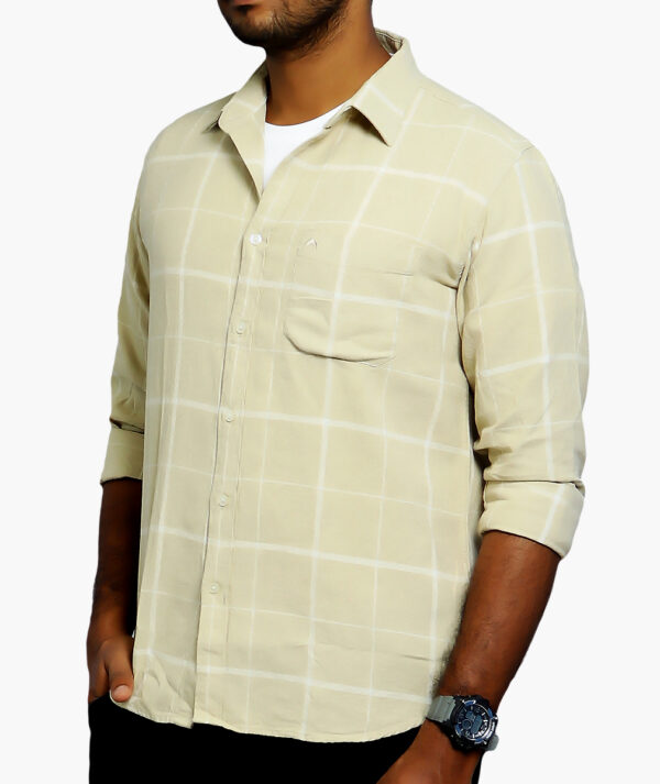 Men Regular Fit Checkered Spread Collar Cotton Casual Shirt - Image 2