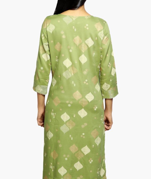 Women Chikan Embroidery Georgette Straight Cotton Kurta with Pocket  (Green - 3/4 sleeve) - Image 3